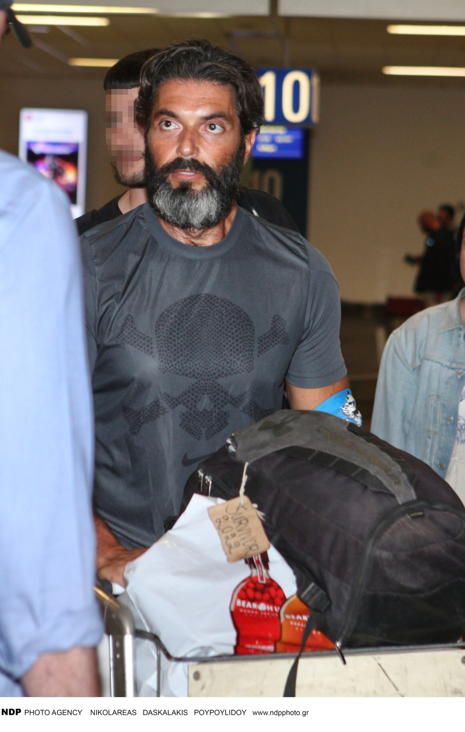 Survivor: Επέστρεψε στην Ελλάδα ο Σπύρος Μαρτίκας (ΦΩΤΟ)