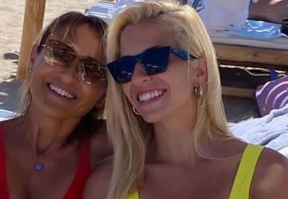 Μάρα Ζαχαρέα και Μαρία Αναστασοπούλου μαζί διακοπές - ΦΩΤΟ από την παραλία