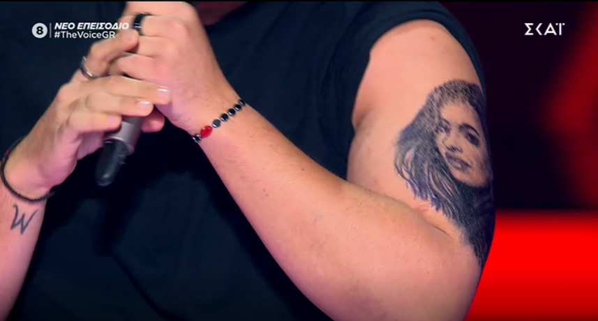 The Voice: Διαγωνιζόμενος έκανε τατουάζ το πρόσωπο της Παπαρίζου! (ΦΩΤΟ)
