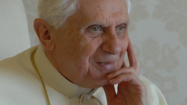 Πέθανε ο πρώην πάπας Βενέδικτος