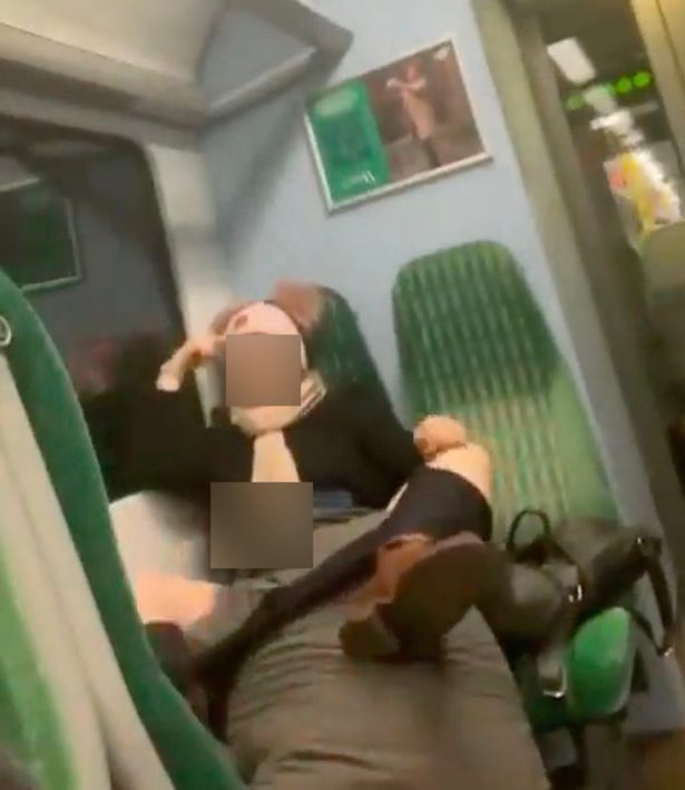 Ζευγάρι έκανε σεξ μέσα σε τρένο - Τους ψάχνει η αστυνομία (ΦΩΤΟ)