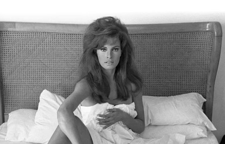 Ράκελ Γουέλς: Το sex symbol των 60's όπως δεν το έχετε ξαναδεί – Μία από τις πιο σέξι γυναίκες του κόσμου (ΦΩΤΟ)