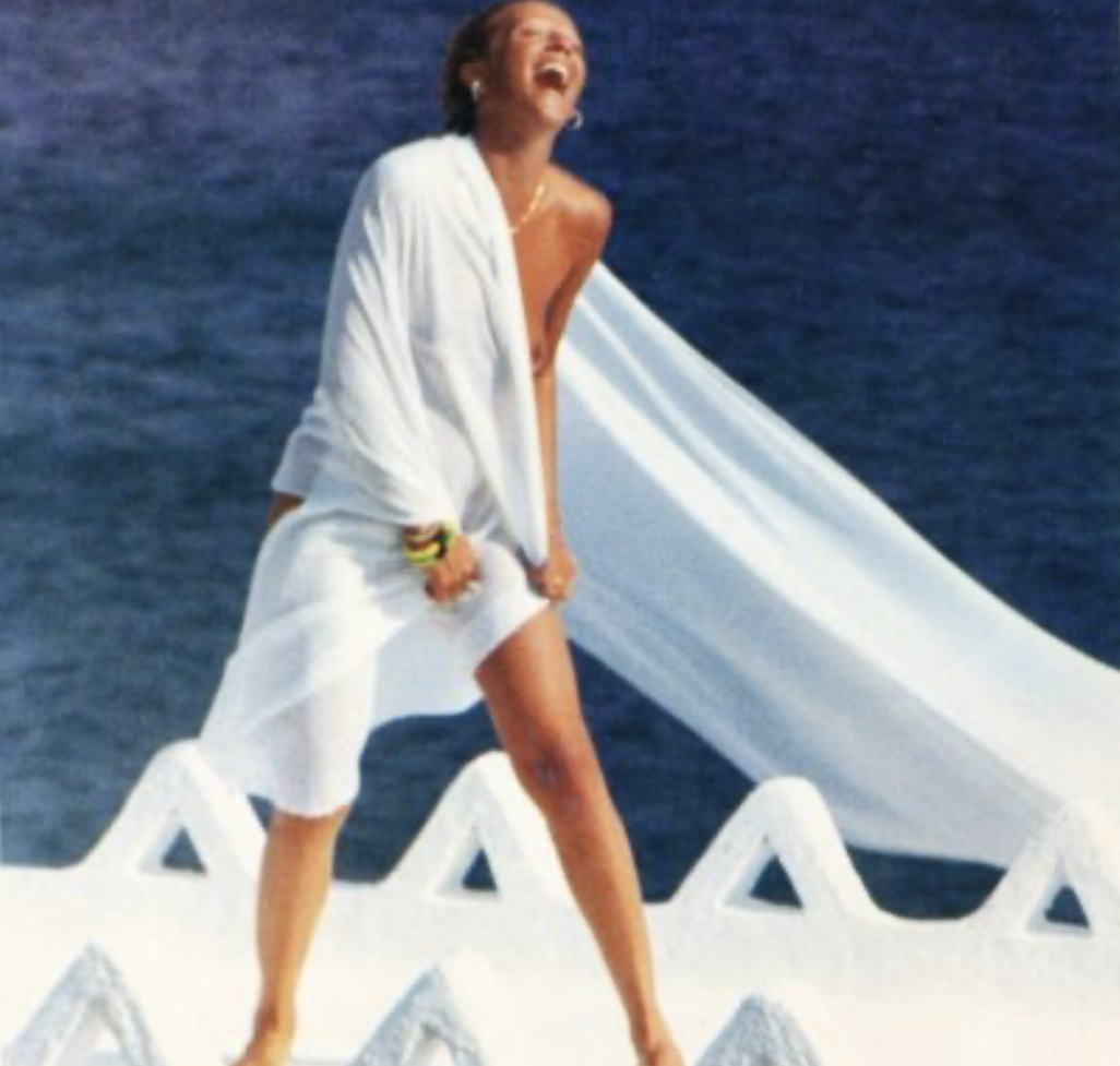 Vintage: Η Ζωή Λάσκαρη γυμνή στο Playboy - Η φωτογράφιση που είχε προκαλέσει σάλο (ΦΩΤΟ)