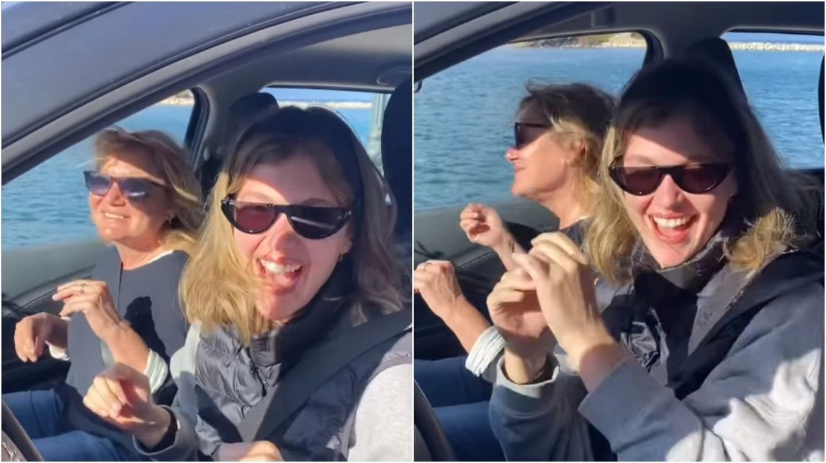 Κλέλια Ανδριολάτου και Μαρία Καβογιάννη χορεύουν στο αμάξι (VIDEO)