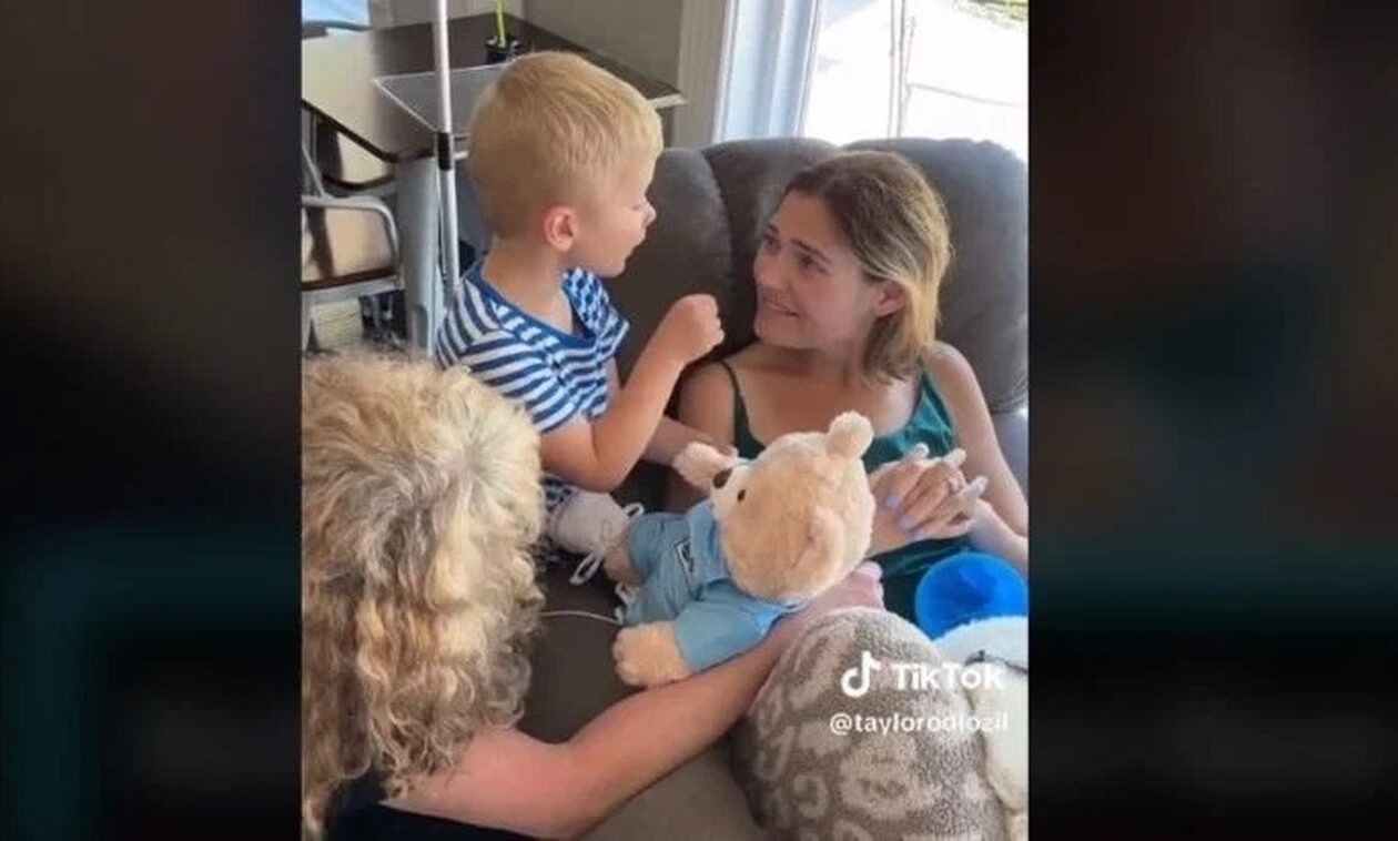 Σπαραχτικό VIDEO - Το δώρο σε 4χρονο που η μητέρα του πεθαίνει από καρκίνο