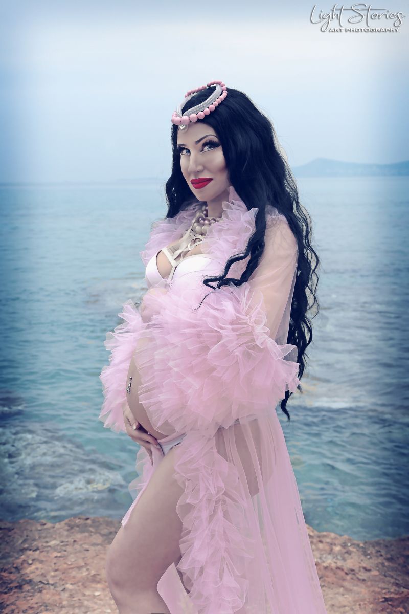 Η Zirconia έκανε δυνατό shout out για τα ζόρια της εγκυμοσύνης και φωτογραφήθηκε όπως καμια άλλη μέλλουσα μαμά