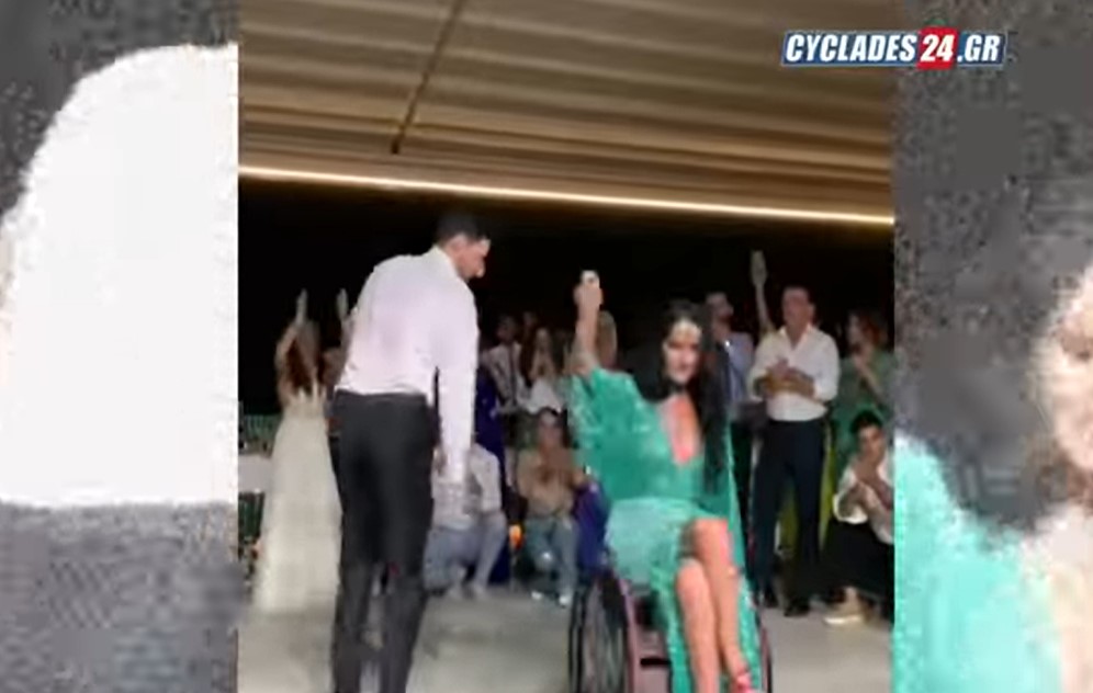 Ποθητή Κυνηγοπούλου: Υποκλίθηκαν όλοι - Χορεύει μπάλο από το αμαξίδιο στον γάμο του αδερφού της (VIDEO)