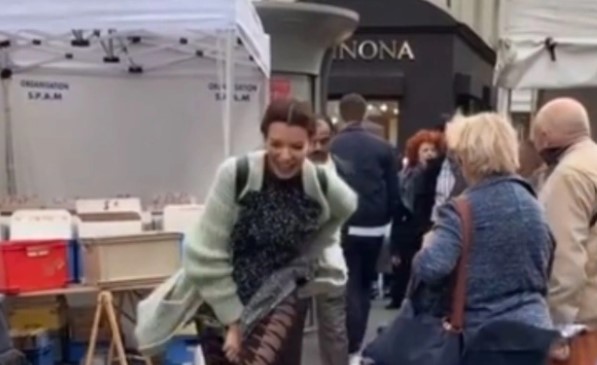 Νικολέττα Ράλλη: Σέξι «ατύχημα» στο Παρίσι, έπαθε… Μέριλιν Μονρόε (VIDEO)