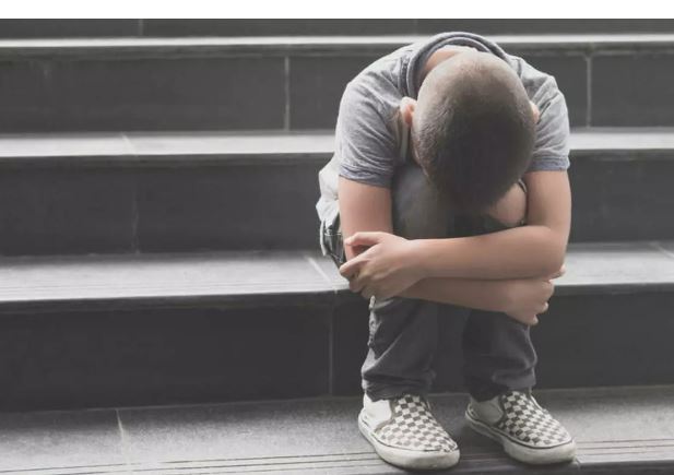 Νέο περιστατικό άγριου bullying: Μαθητής με αυτισμό ξυλοκοπήθηκε από ανήλικο σε εκδρομή!