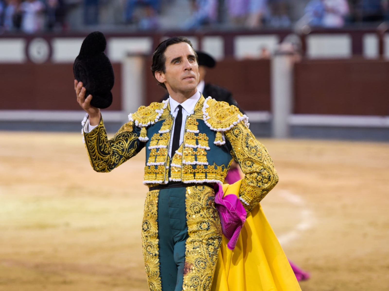 Ανάστατη η Ισπανία: Ο διάσημος ταυρομάχος Χουάν Ορτέγα παράτησε τη νύφη μια ώρα πριν τον γάμο!