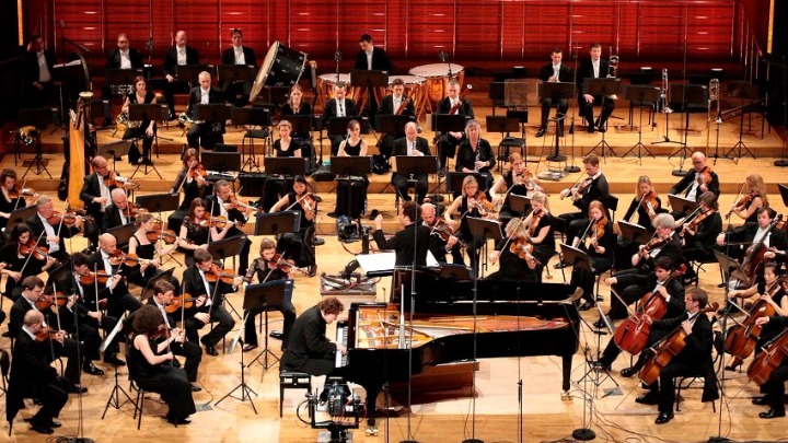 Βρετανία: Διευθυντής ορχήστρας κατηγορείται για σεξουαλικές παραβάσεις σε βάρος ανηλίκου