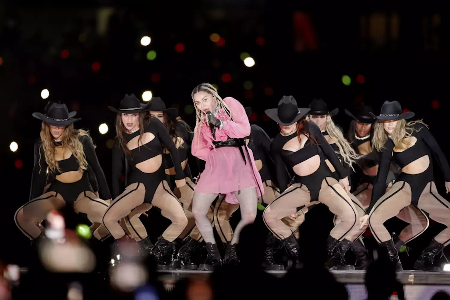 Μήνυση στη Madonna από θαυμαστές της: Καθυστέρησε 2 ώρες να ξεκινήσει τη συναυλία της