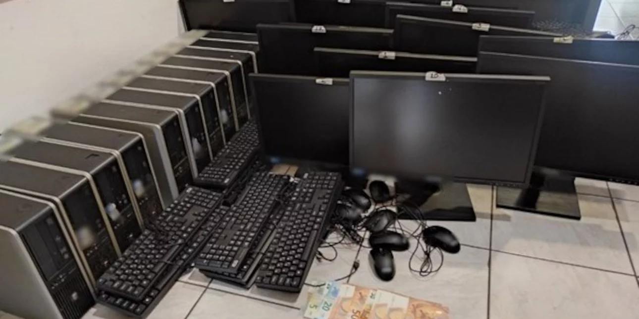 Έξι συλλήψεις για «φρουτάκια» στην Δράμα - Κατασχέθηκαν 13 υπολογιστές