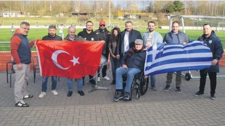 Αφιέρωμα της «Sabah» στη συνεργασία Ελλήνων και Τούρκων στον ελληνικό σύλλογο «Ελλάς Βούπερταλ»